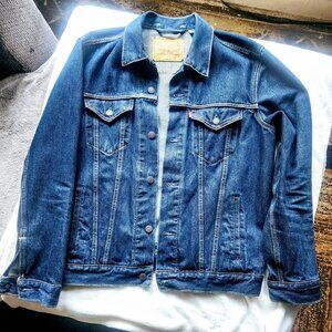 Levi's Blue Dark Denim Jacket (L)